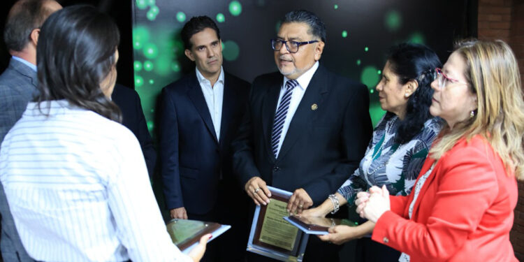 Reconocen compromiso cumplido al restablecer el VISAR