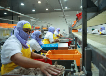 Verifican procesos de inocuidad en planta atunera