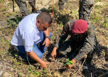 Capacitan a militares en educación agroforestal