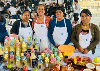 Frutas: base del emprendimiento para emprendedoras de Santa Catarina Pinula