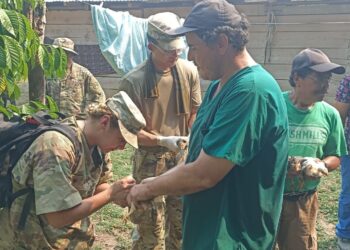 Jornada de vacunación y desparasitación en Livingston