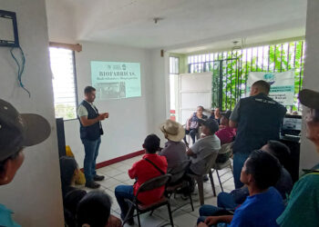 Preparan biofertilizante en Zacapa
