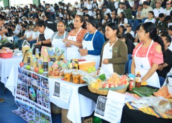 Resaltan valor nutricional de las frutas