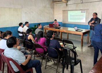 Reunión interinstitucional para combatir el dengue en Retalhuleu