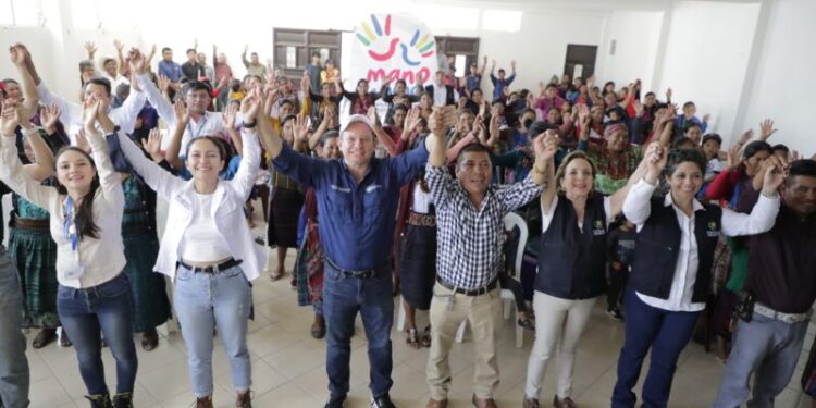 Entidades unen esfuerzos en Huehuetenango para capacitar a escolares sobre la buena alimentación