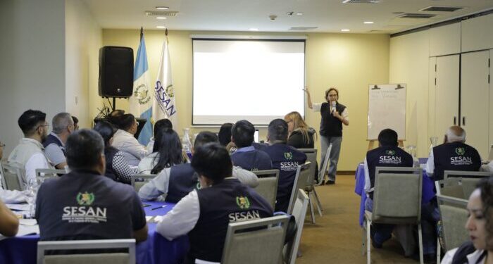 OES-UVG capacita a personal de la SESAN en monitoreo y evaluación