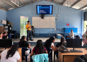 Impulsan Huertos Pedagógicos en Petén