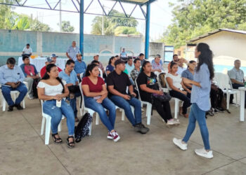 Agricultoras capacitadas en habilidades empresariales y de mercadeo