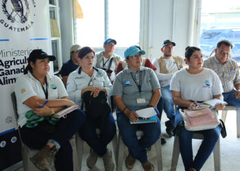 Brindan capacitación en prevención del ingreso del gusano barrenador