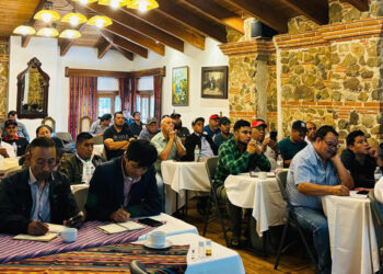 Supera el millar de productores capacitados en temas de comercialización