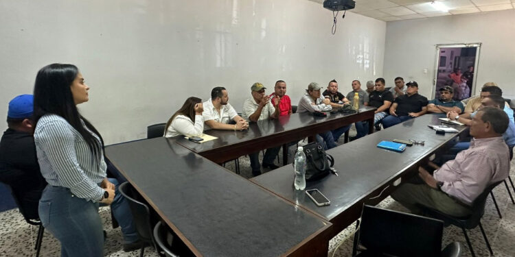 Integran equipo de trabajo de la Agrocadena Apícola Nacional