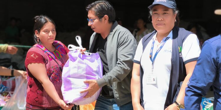 Con entregas de alimentos se combate la inseguridad alimentaria y nutricional