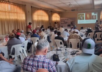 Coordinan acciones para control del gusano barrenador