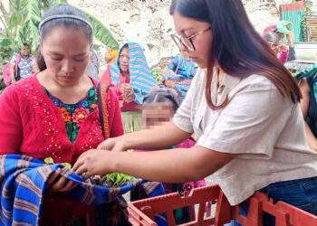 Entregan pilones de hortalizas en Sacatepéquez