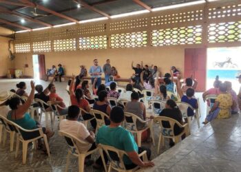 Productoras y productores capacitados en comercialización asociativa