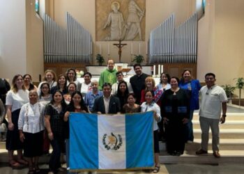 Embajada de Guatemala ante la Santa Sede celebró con comunidad guatemalteca el 203º aniversario de Independencia