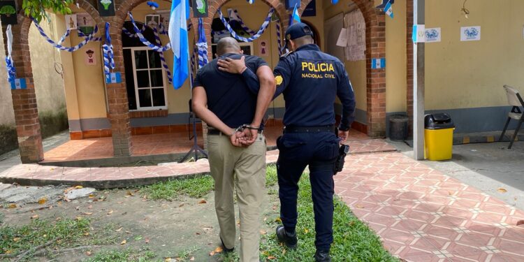 Capturan a presunto responsable del asesinato de una mujer en Izabal