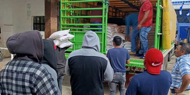Inicia recepción de alimentos para familias de Quiché y Huehuetenango