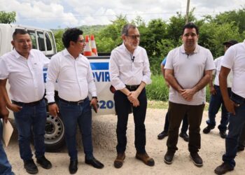 Ministro del CIV sostiene reunión con autoridades de Petén para abordar temas relevantes de infraestructura