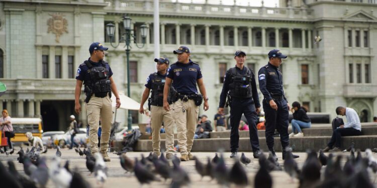 En desarrollo plan de fiestas patrias