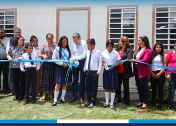 Entrega de modular prefabricado y conectividad digital en Caserío Sestiadero, San Pedro Pinula