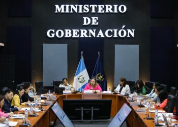 Fortalecen acciones para prevenir violencia contra la mujer