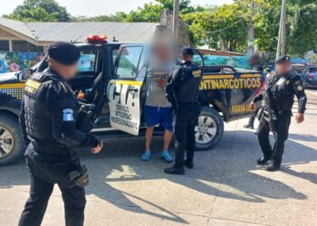 Salvadoreño con Alerta Roja internacional es detenido en Guatemala