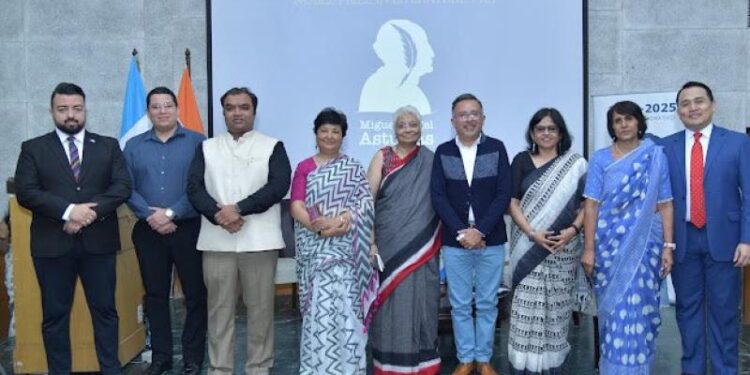 Embajada de Guatemala en la India desarrolla conversatorio sobre Miguel Ángel Asturias