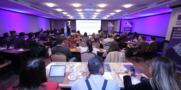 Foro Taller sobre Ley de Competencia: Primer día de discusión