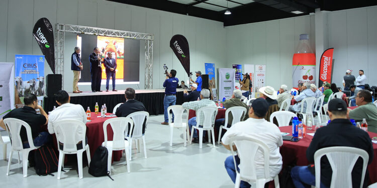 Inaugurado III Congreso Internacional de Ganadería de Carne