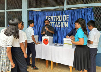 Inicia validación de menú escolar en Petén