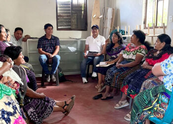 Promueven en Sololá la organización de las mujeres emprendedoras