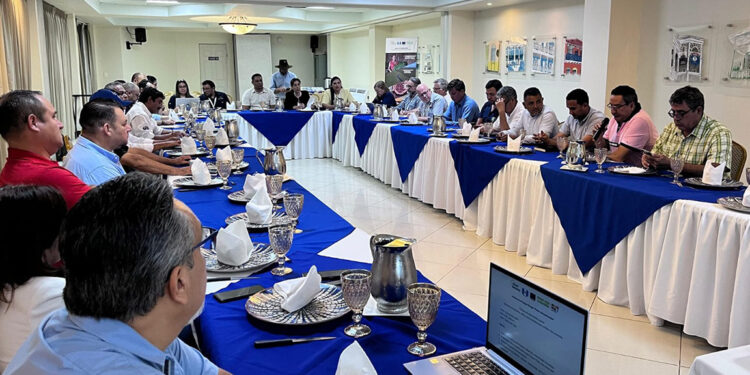 Se desarrolla un diálogo del programa “𝙋𝙚𝙩𝙚́𝙣 𝙢𝙖́𝙨 𝙎𝙤𝙨𝙩𝙚𝙣𝙞𝙗𝙡𝙚”