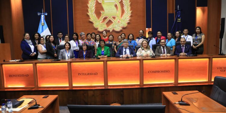 Gobernación asigna fondos para garantizar funcionamiento de los CAIMUS