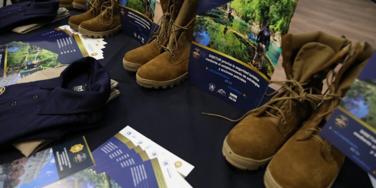 Mingob e Inguat unen esfuerzos para atención a turistas