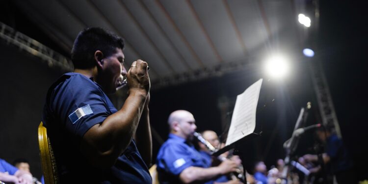 Conmemoran gesta revolucionaria con velada cultural