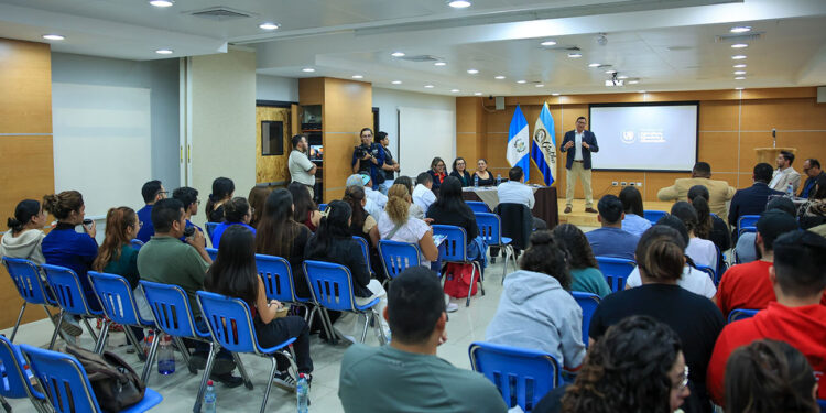 Estudiantes de salud conocen más sobre la importancia de la inocuidad de los alimentos