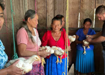 Brindan asistencia técnica a comunidades de la zona de adyacencia