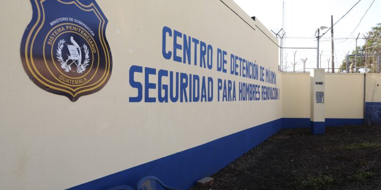 Gobernación entrega el centro de detención “Renovación I” al Presidente Bernardo Arévalo