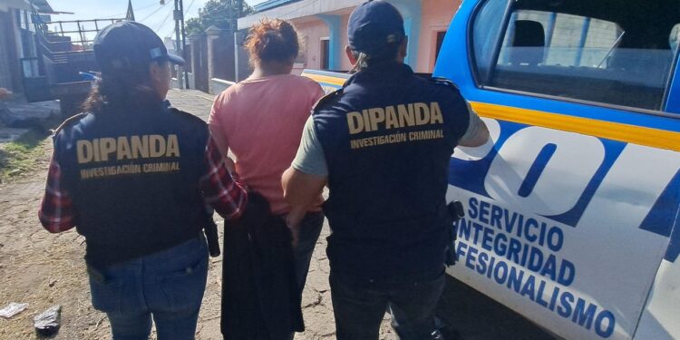 PNC captura a nueve presuntos extorsionistas en operativos en tres departamentos