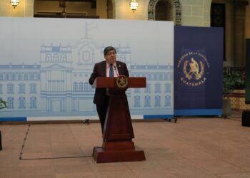 Ministro de Gobernación destaca histórico traslado de reos a Renovación I