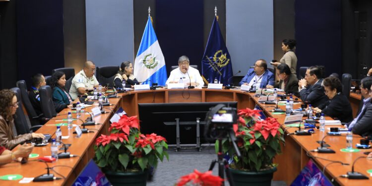 Mingob presenta avances de la Instancia para la Protección de Defensores de Derechos Humanos
