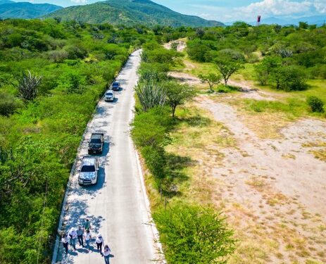 Avanzan trabajos en beneficio de los habitantes de la aldea Las Ovejas