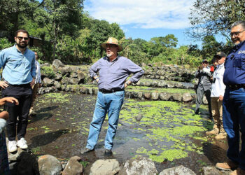 Agricultoras reciben Bono Campesino de manos del presidente Arévalo y el ministro Estrada