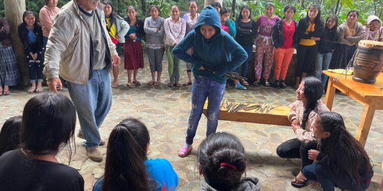 Jóvenes productoras de Alta Verapaz son empoderadas por medio de la asociatividad