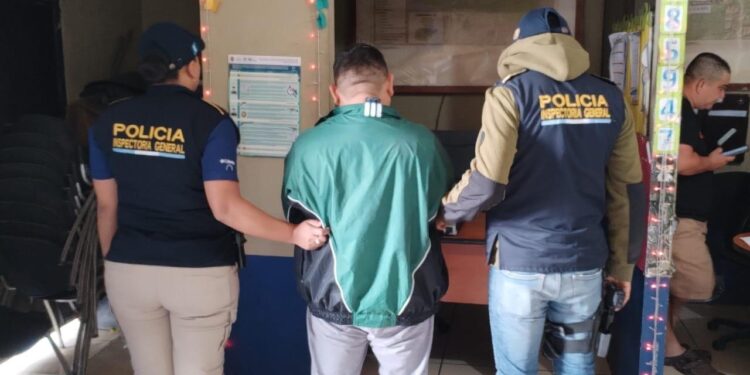 Estafadores exigían hasta Q25 mil para ingresar a la PNC