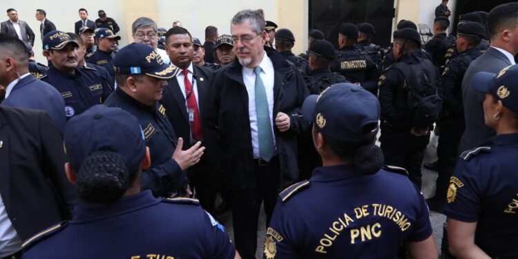 Presidente Arévalo da por iniciado el Plan “Fiestas Navideñas y Fin de Año 2024”