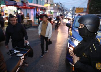 Más de 42 mil policías participan en plan de seguridad por fiestas navideñas