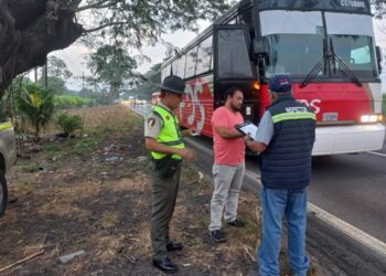 Viaja tranquilo y llega seguro: PROVIAL realiza operativos preventivos durante fin de añ