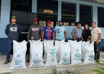 Agricultores de El Chal beneficiados con fertilizante